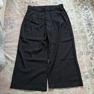 NWOT Black Lightweight Wide-Leg Trousers